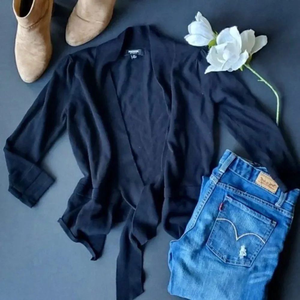 ⚘Premise Studio Black Flyaway Cardigan